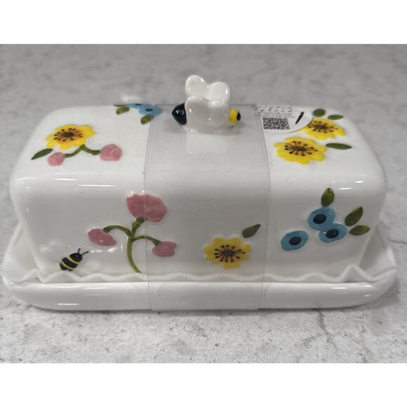 Lang by Design Butter Dish with Raised Flowers& 3D Bumblebee Handle Hand Painted - Picture 1 of 8
